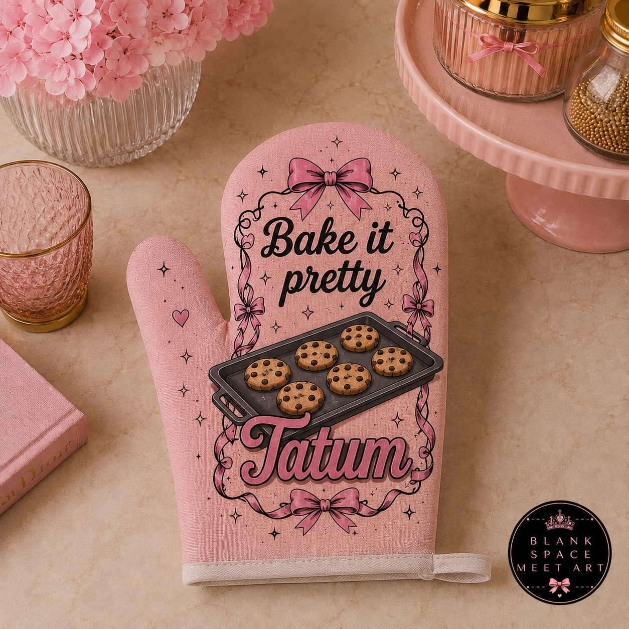 Heart & Home | Deep Pink Coquette Oven Glove